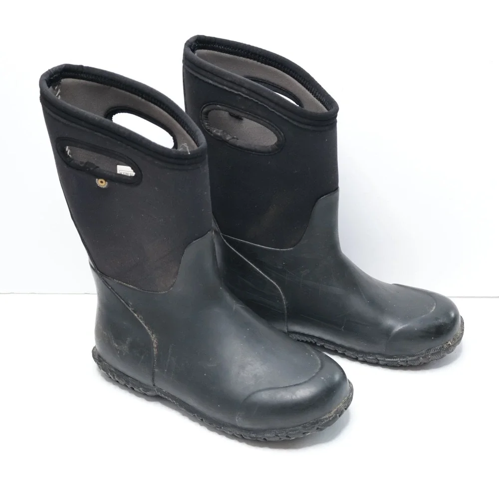 Bogs Youth 4 York Solid Black Waterproof Insulated Winter Rain Boots Pull On SEE